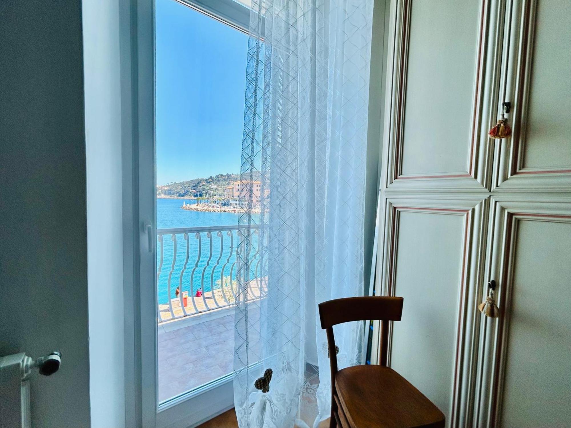 Molo 28 Beach Parking Ac Porto Santo Stefano  Exterior foto